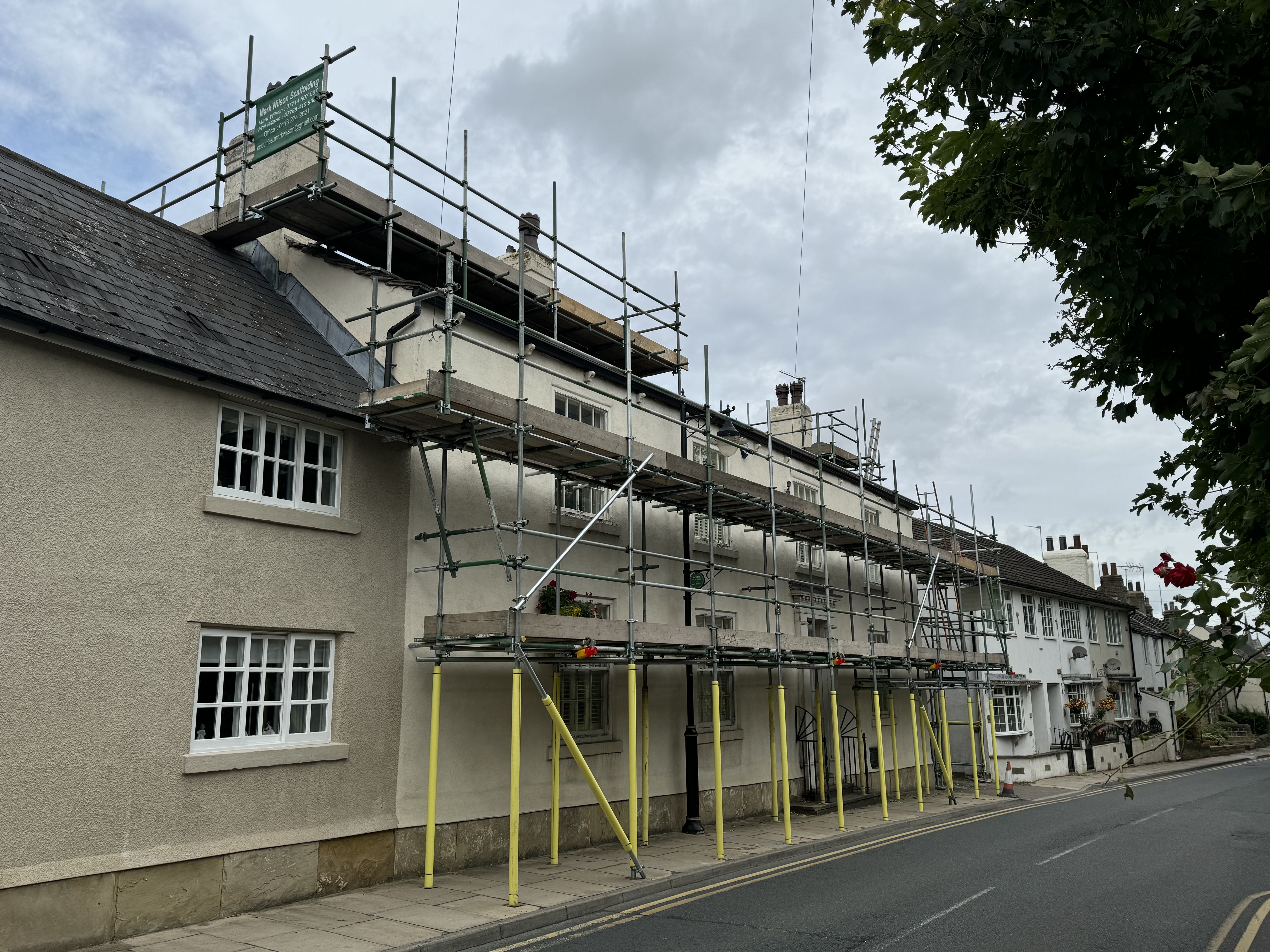 Scaffolding Leeds site in Yorkshire 05