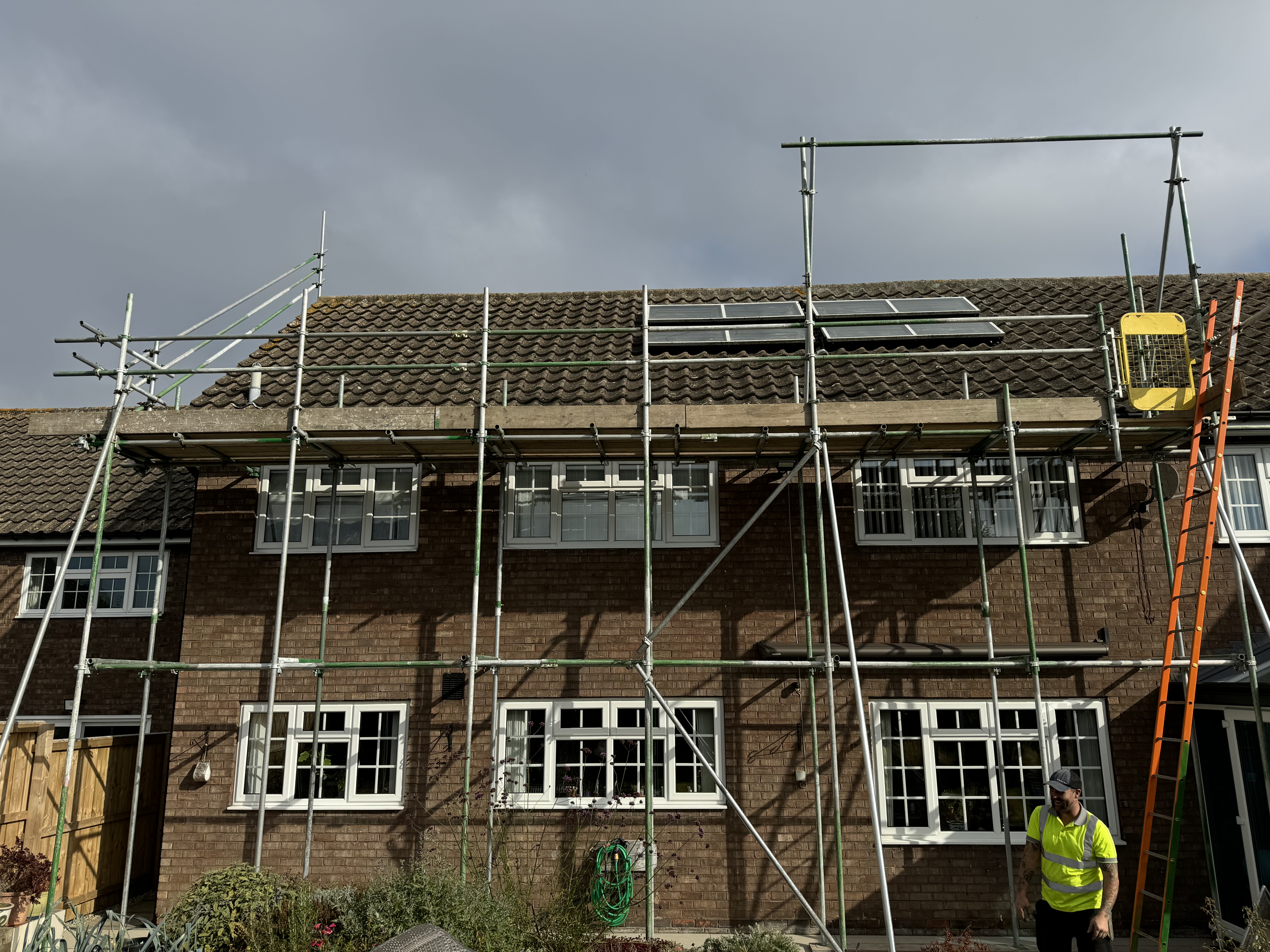 Scaffolding Leeds site in Yorkshire 11