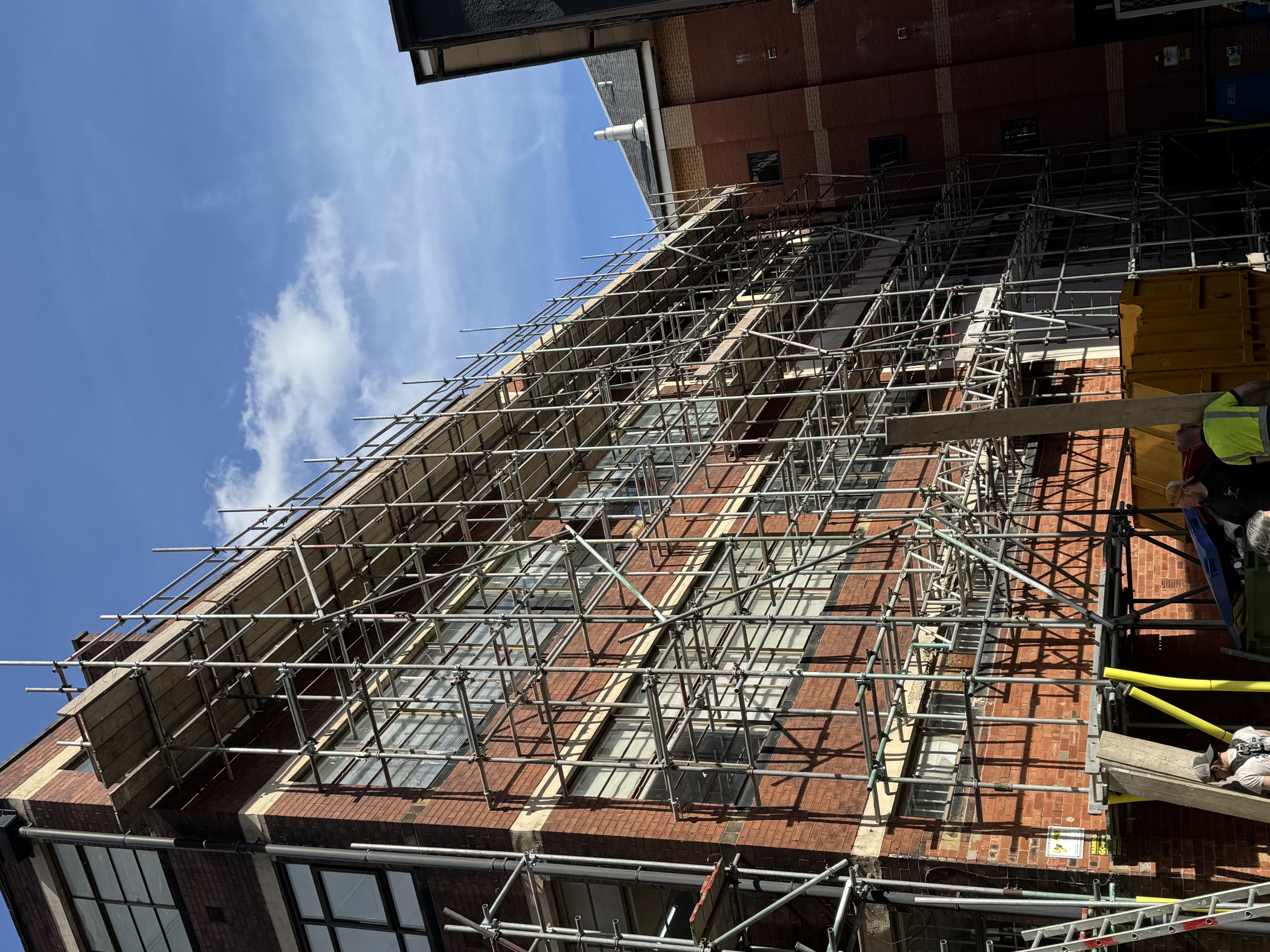 Scaffolding Leeds site in Yorkshire 18